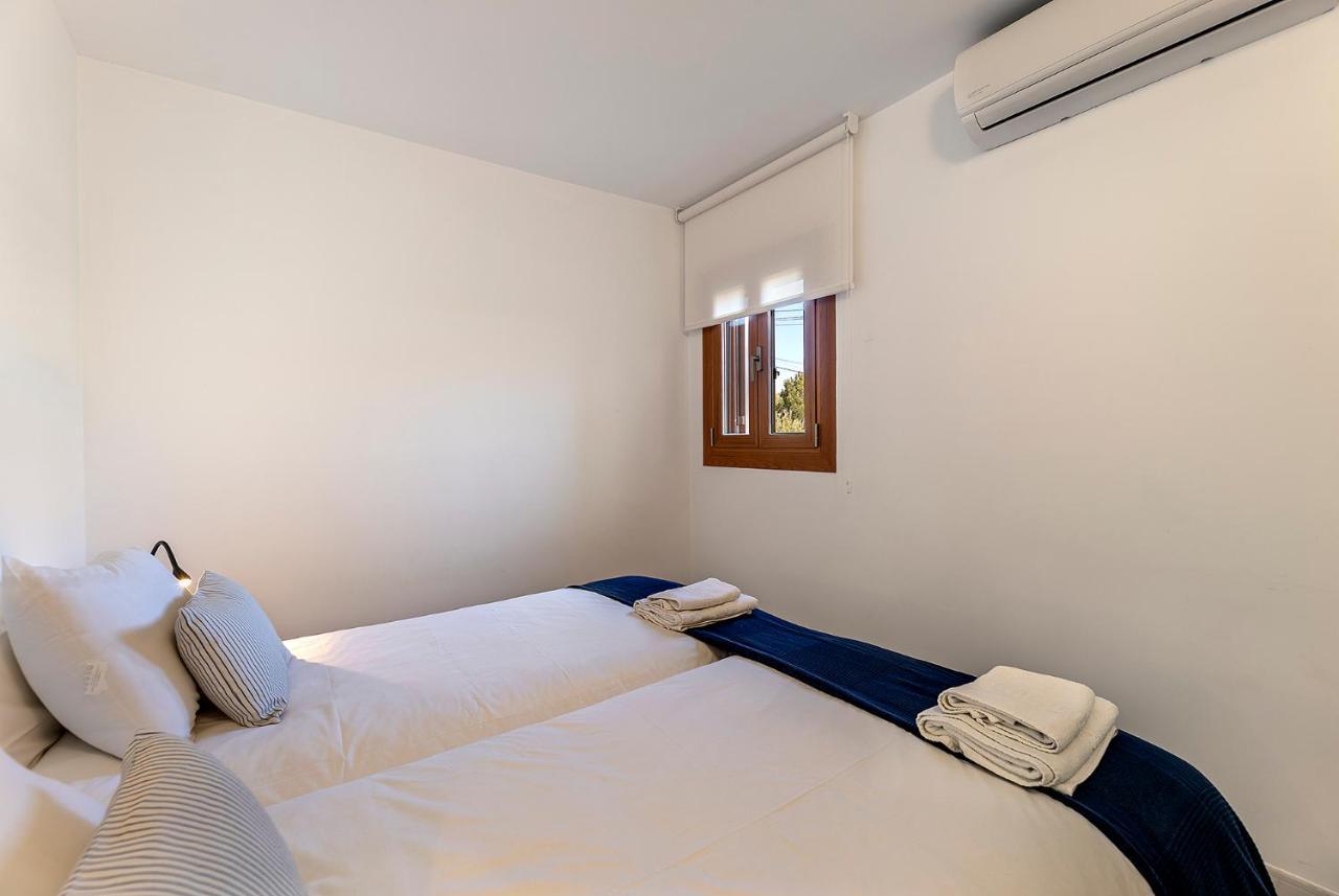 La Gola Apartment, First-Line Beachfront, Newly Refurbished Port de Pollença Eksteriør bilde